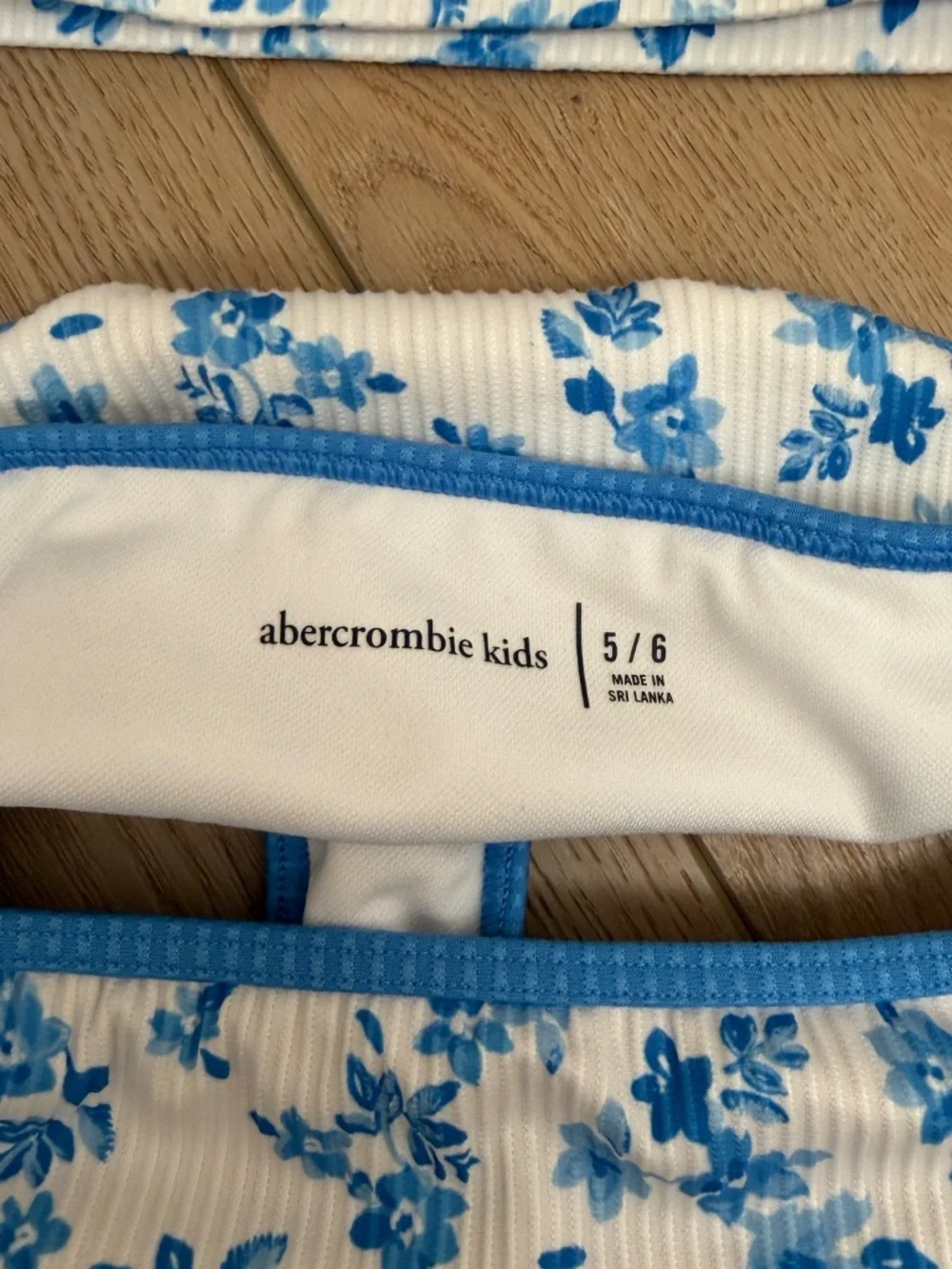Abercrombie Kids Floral Swimsuit 2 Piece Size 5/6